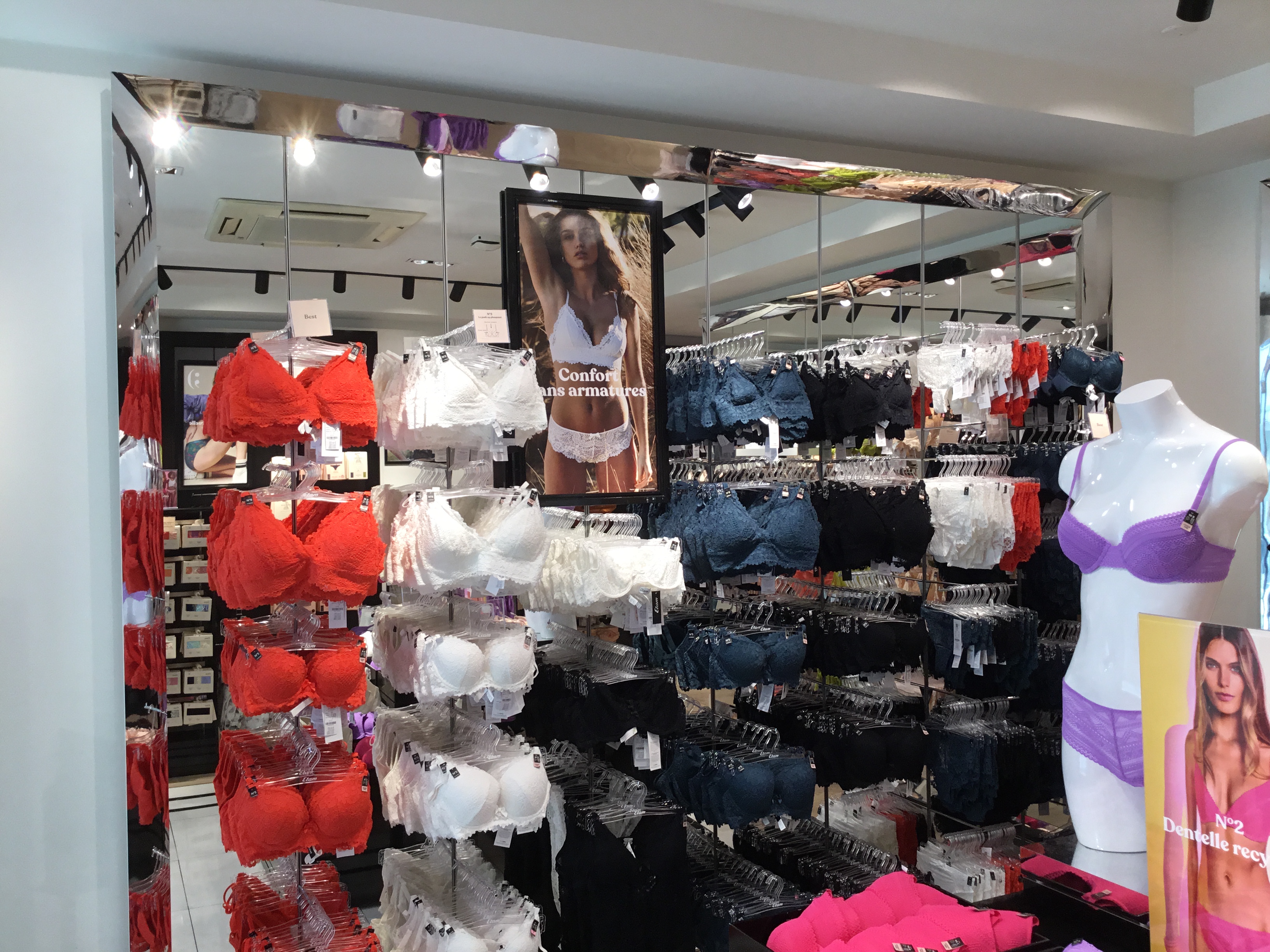 Foto 101 di Etam Lingerie