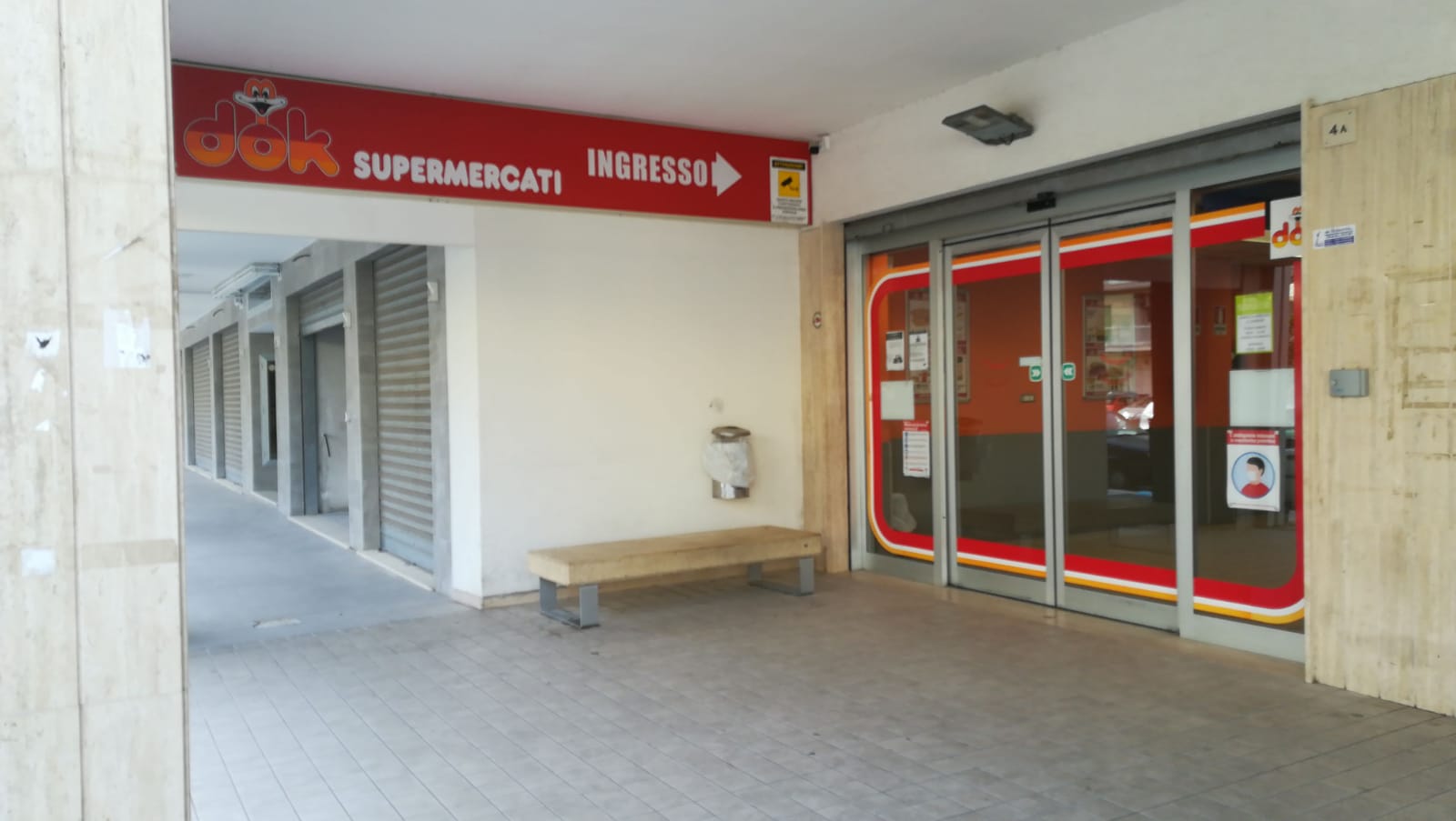 Photo 6 de Supermercato dok