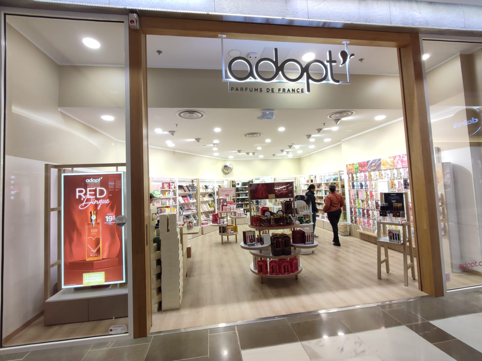 Foto 4 di Adopt Parfums
