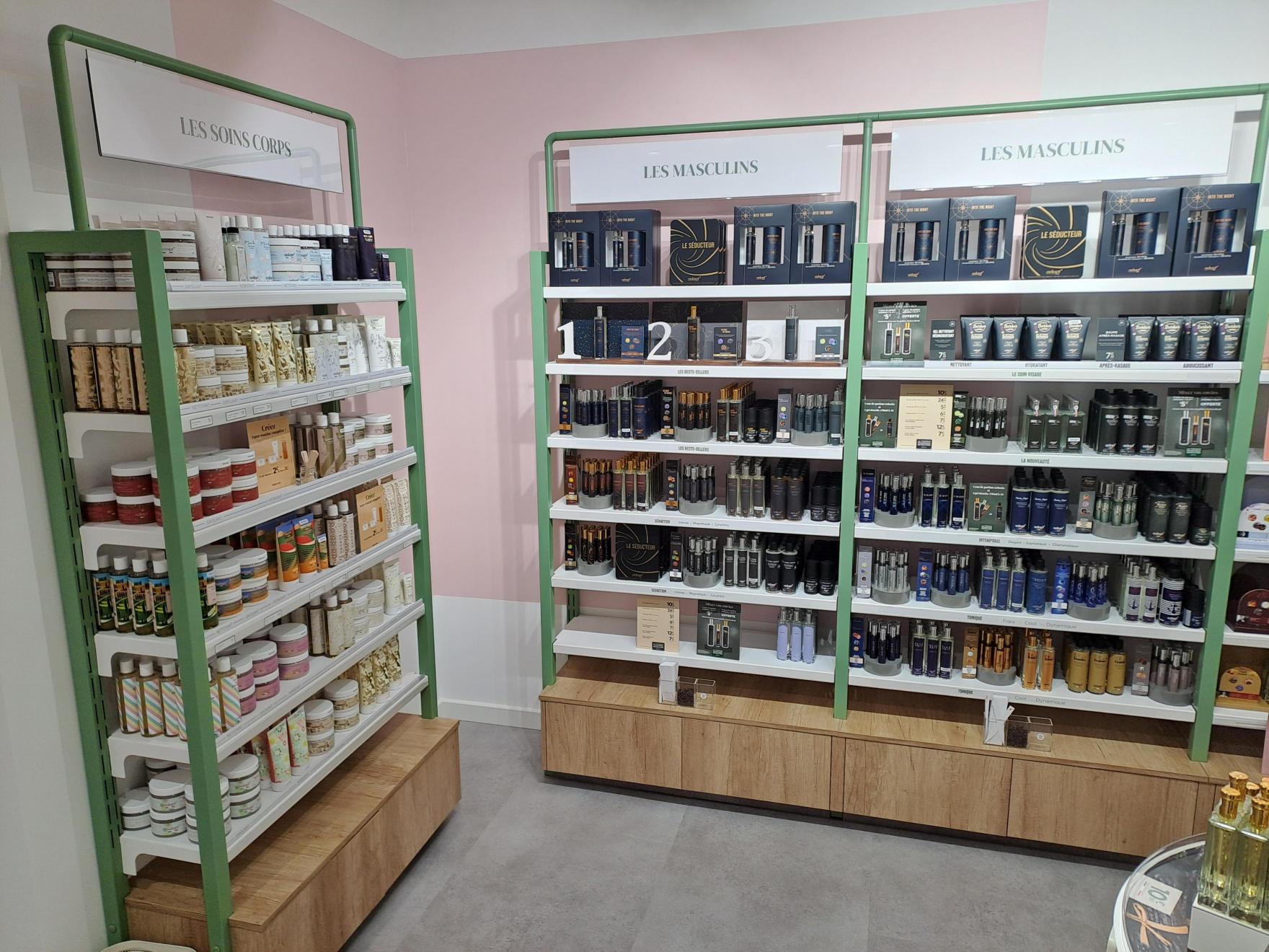 Foto 4 di Adopt Parfums