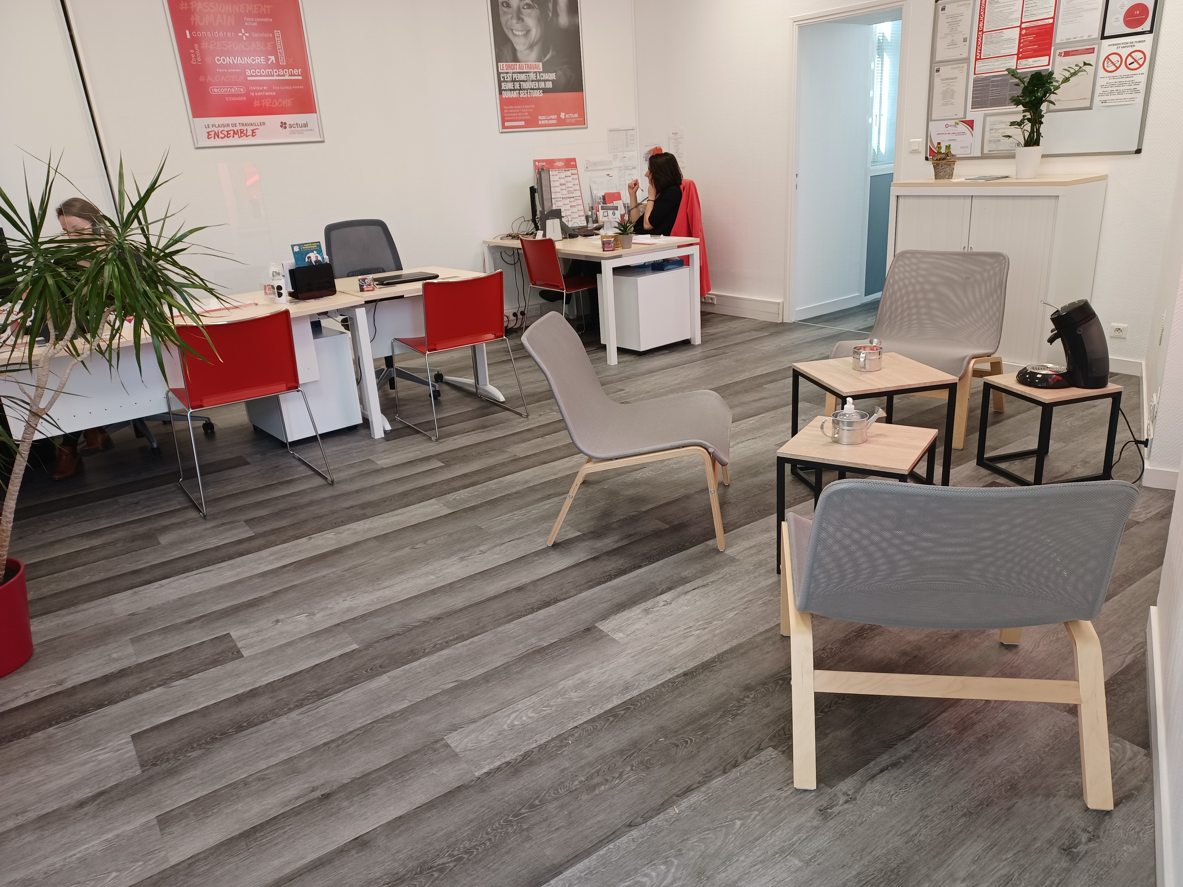 Foto 4 di Actual emploi Landerneau