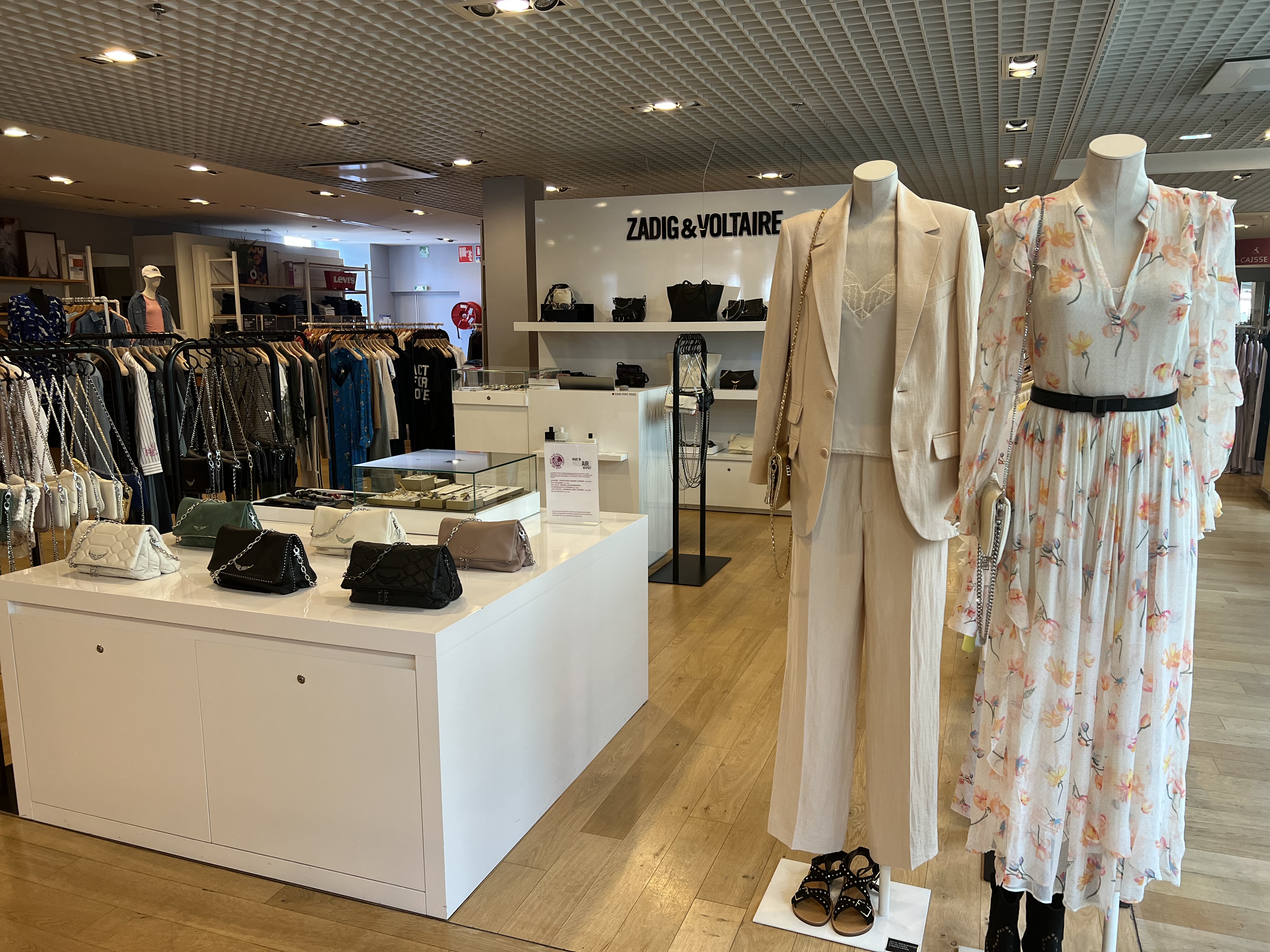 Foto 100 di Galeries Lafayette Rennes