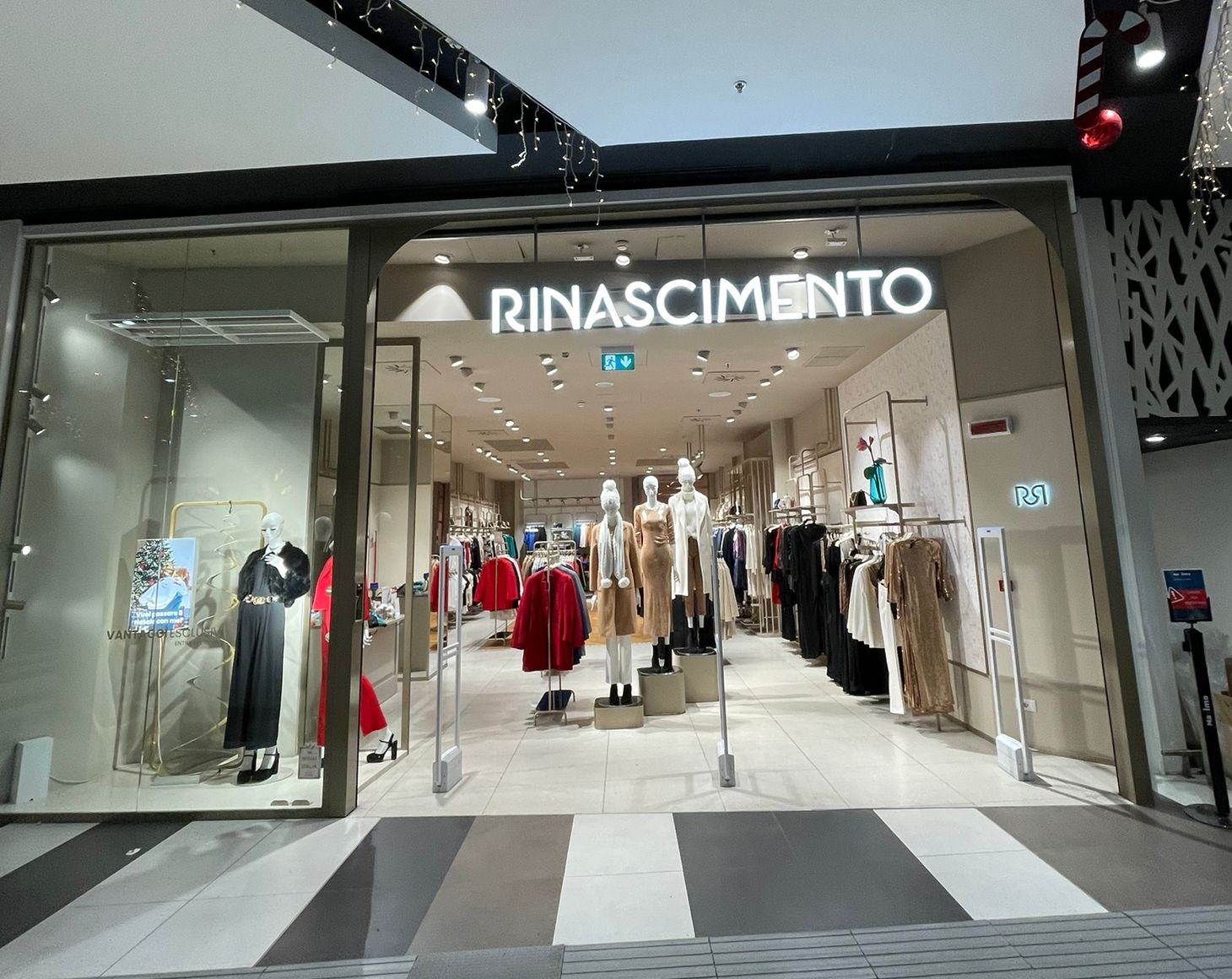 Foto 1 di Rinascimento