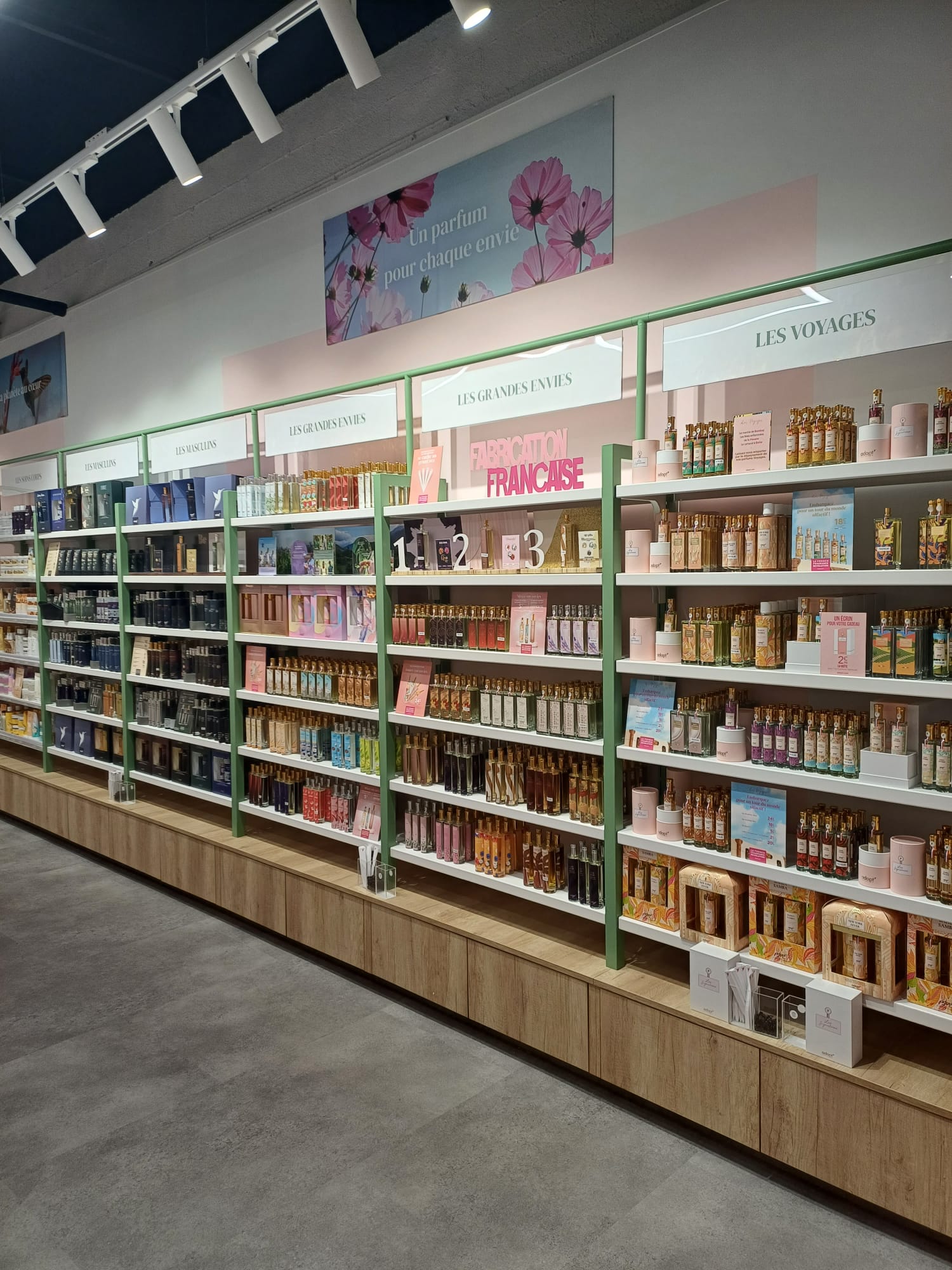 Foto 6 di Adopt Parfums