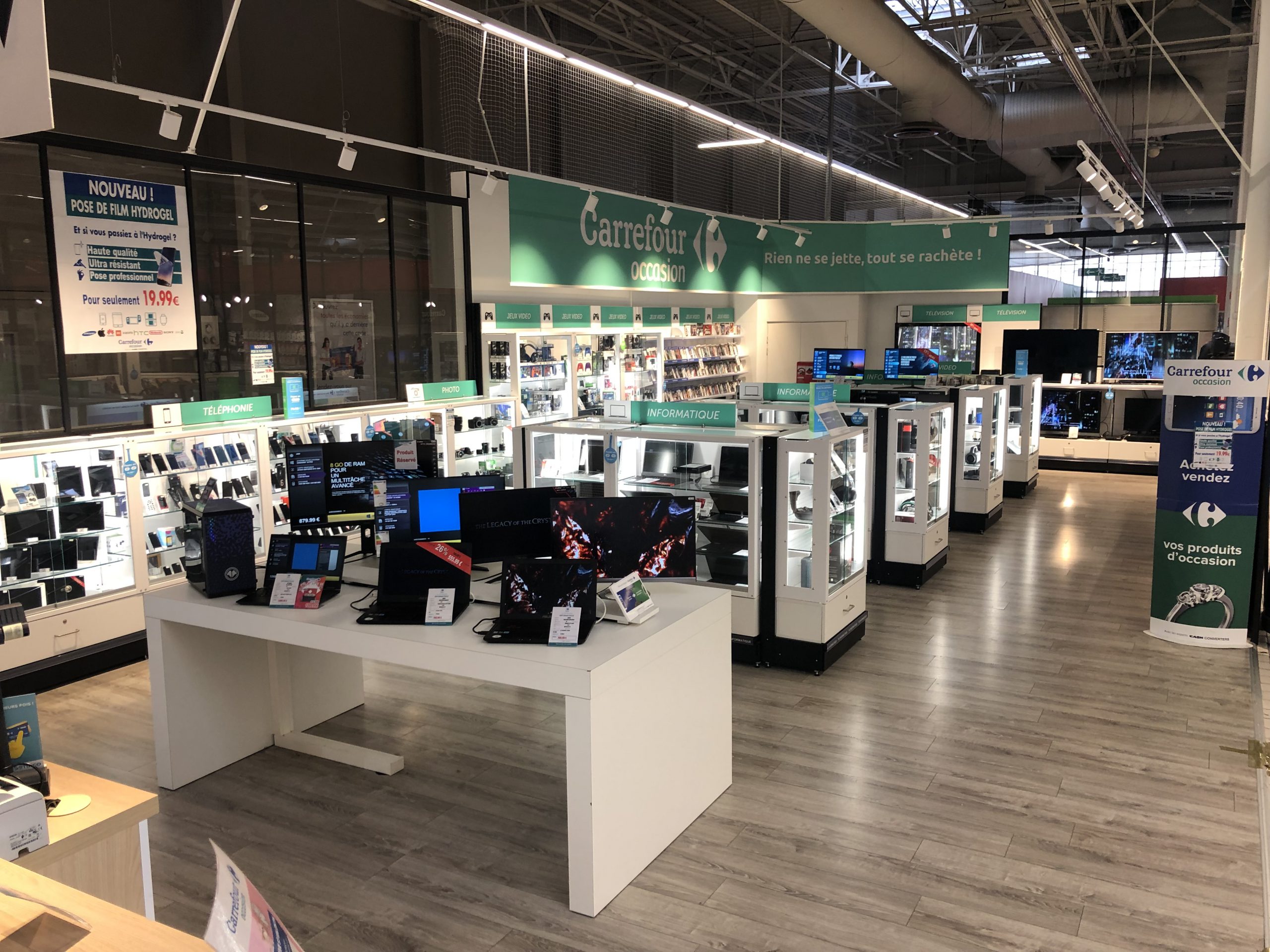 Foto 15 di Carrefour Occasion