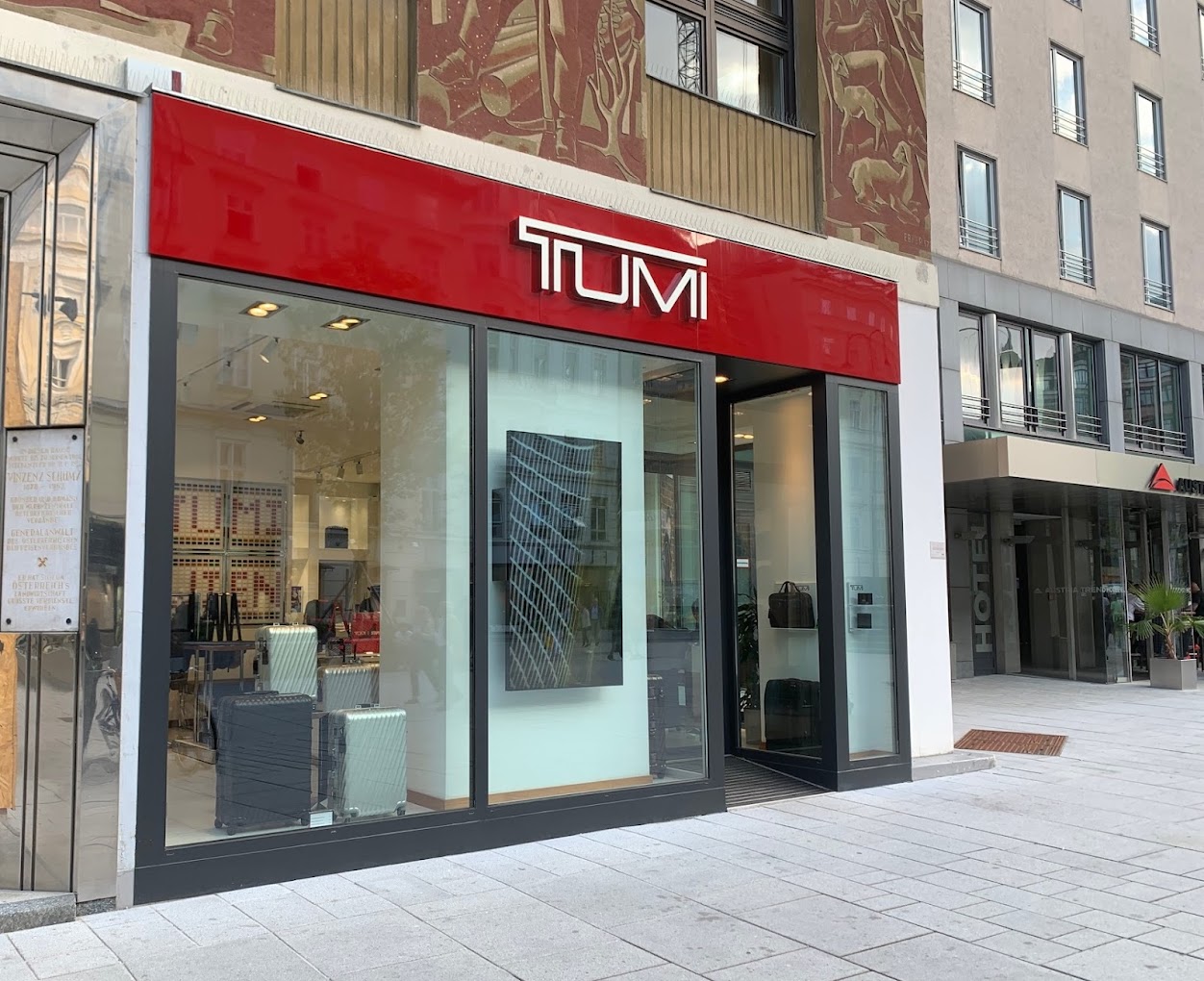 Foto 1 di TUMI Vienna