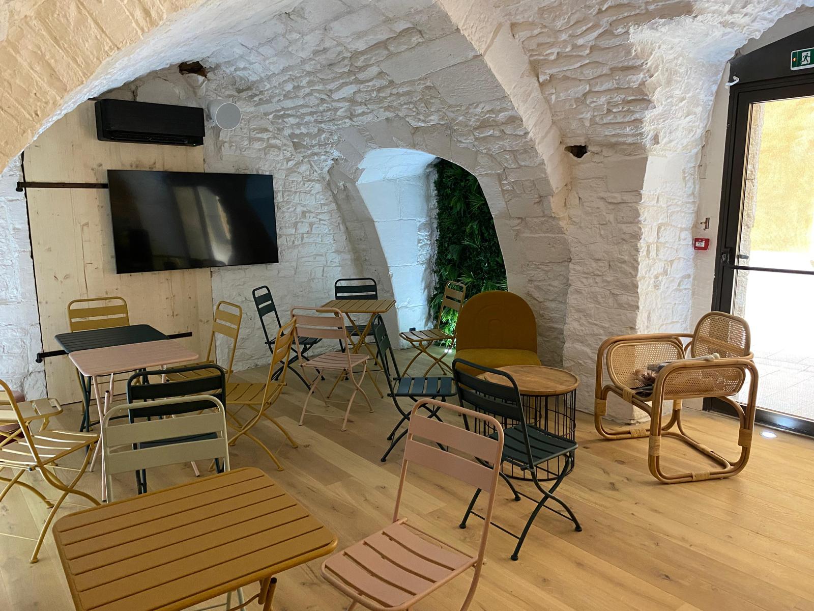 Levrette Café Nîmes