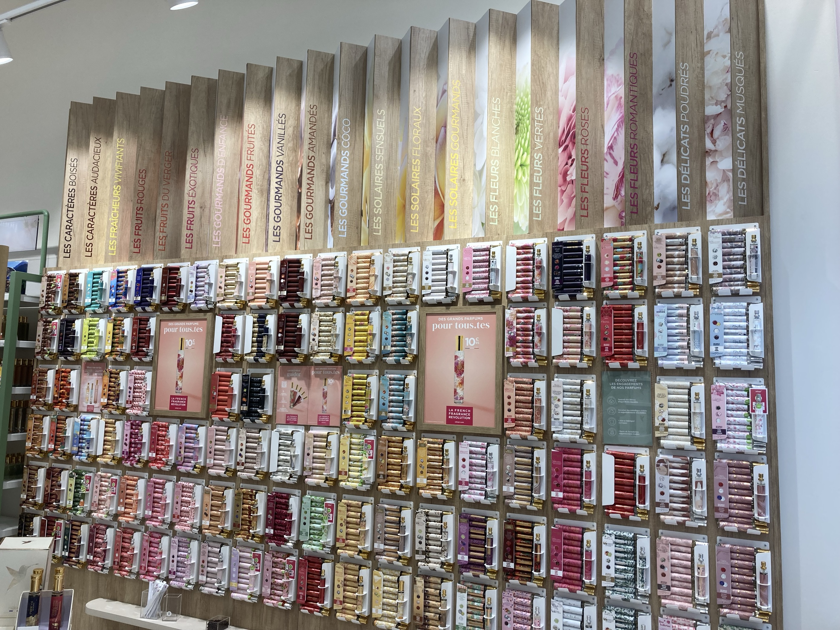 Foto 6 di Adopt Parfums