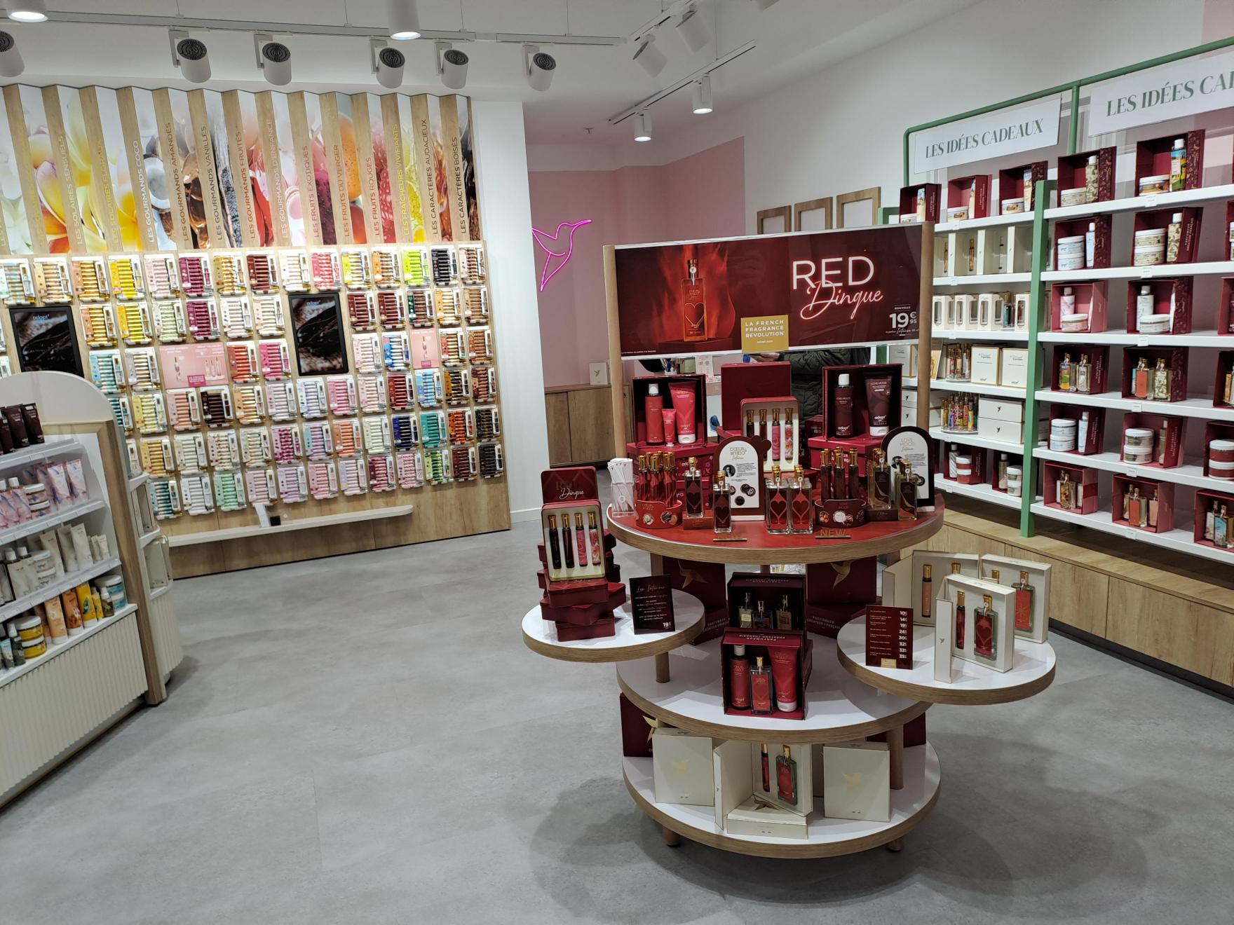 Foto 10 di Adopt Parfums