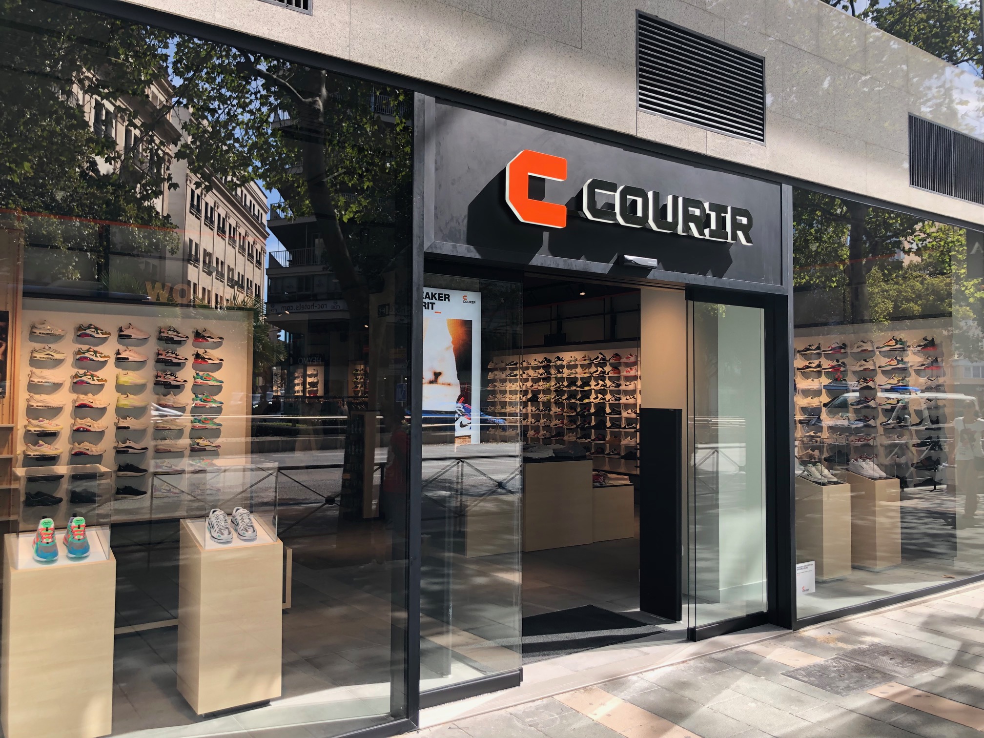 Foto 2 di Courir