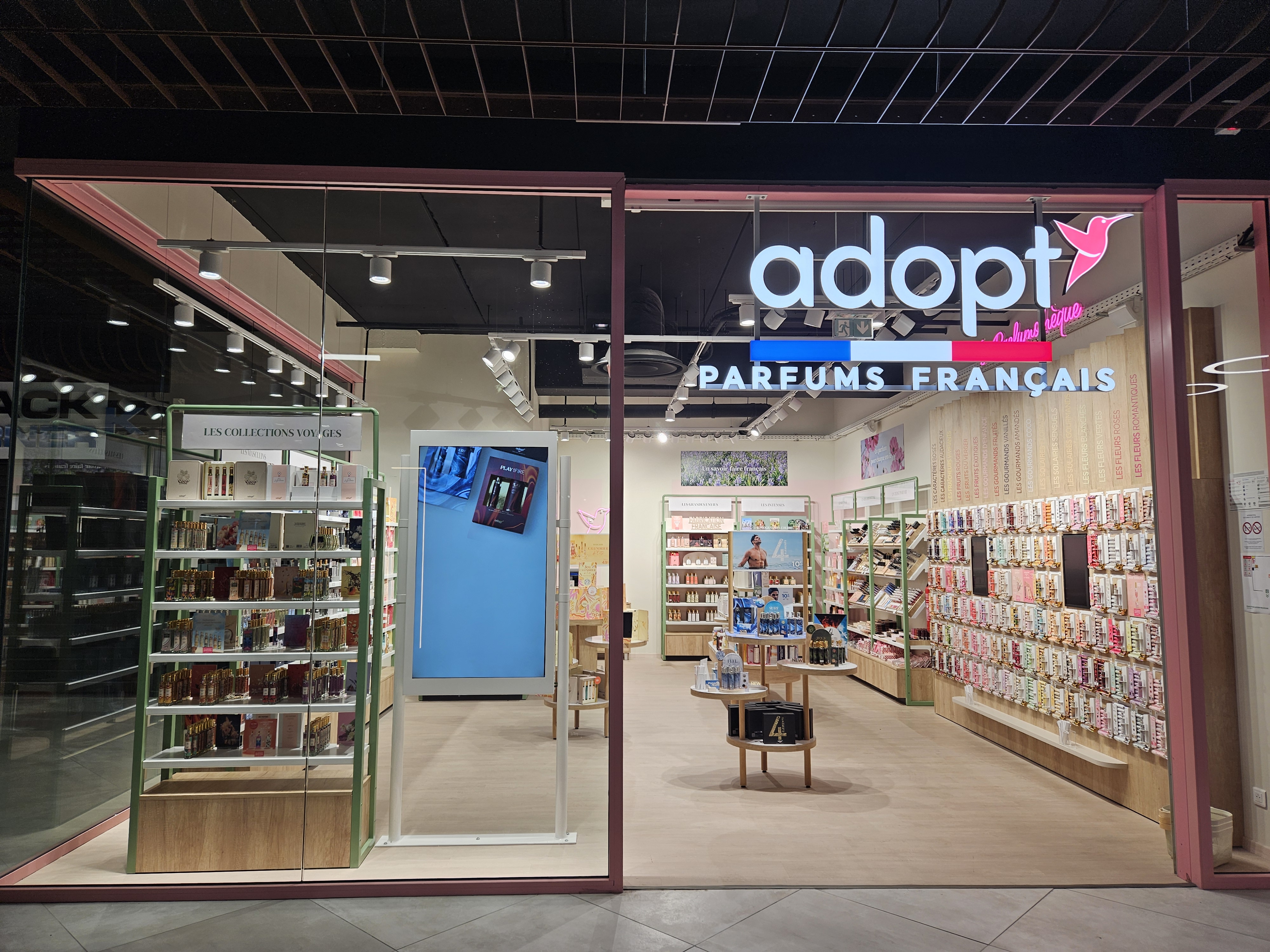 Foto 4 di Adopt Parfums