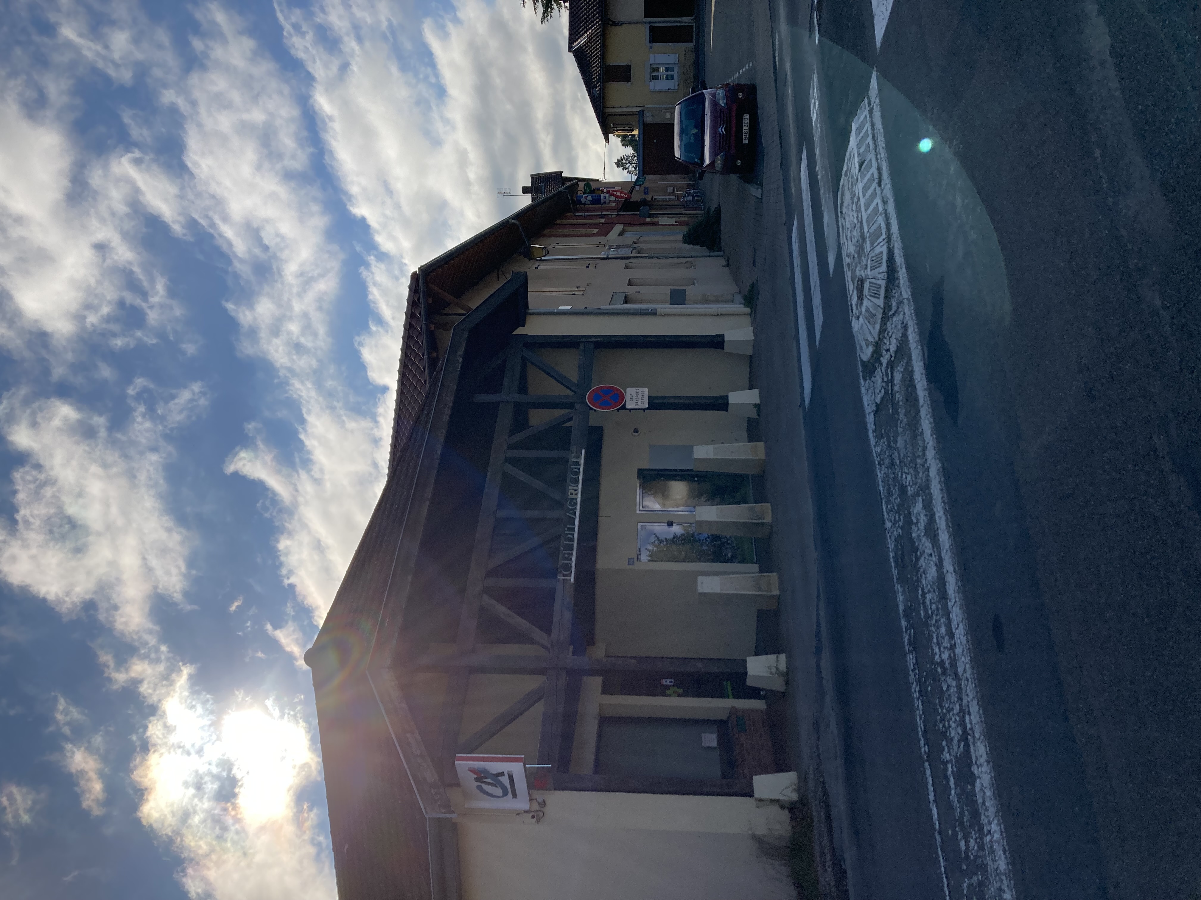Foto 4 di Crédit agricole Centre-est à Bage Le Chatel