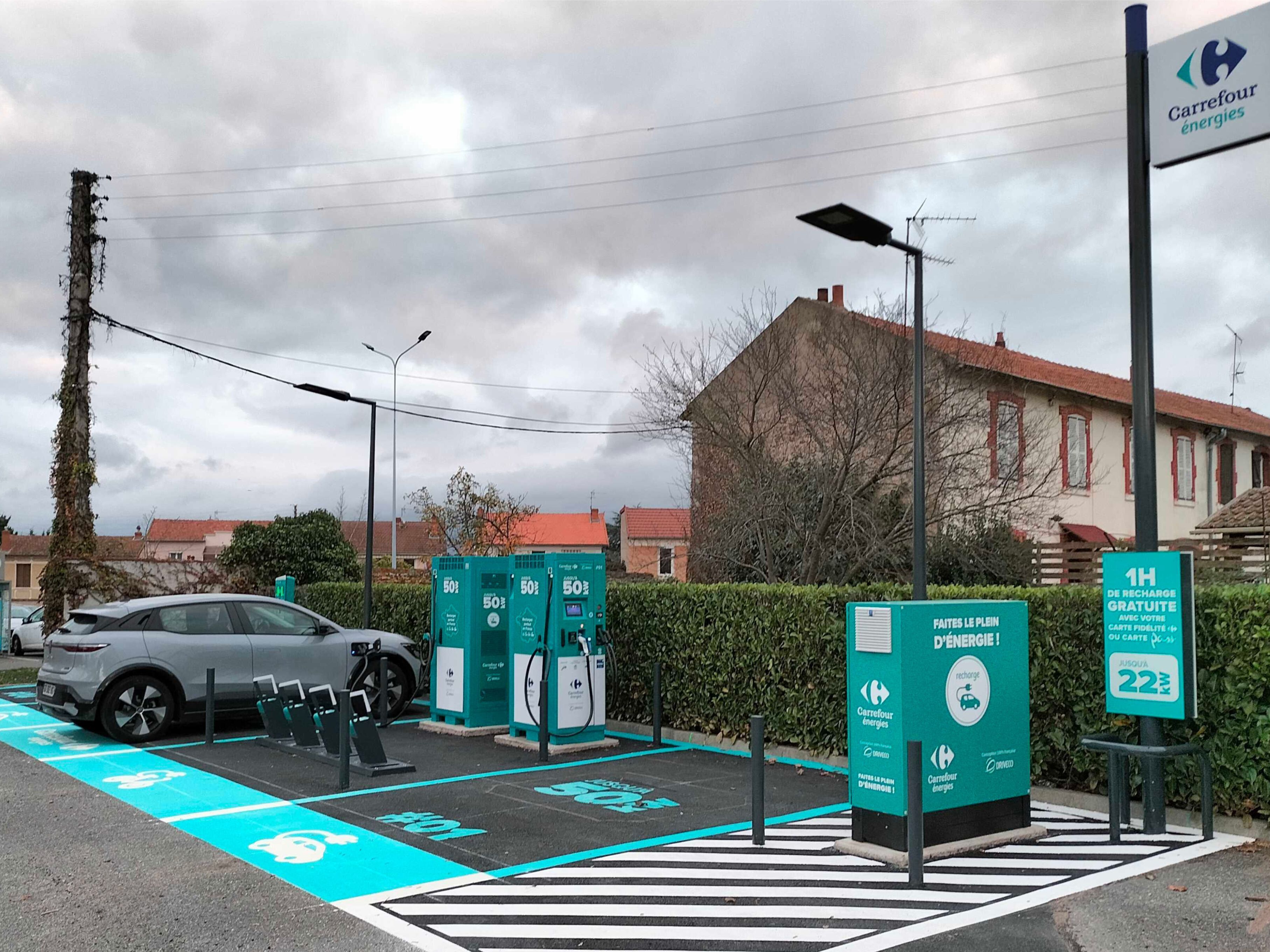 Foto 1 di DRIVECO Charging Station