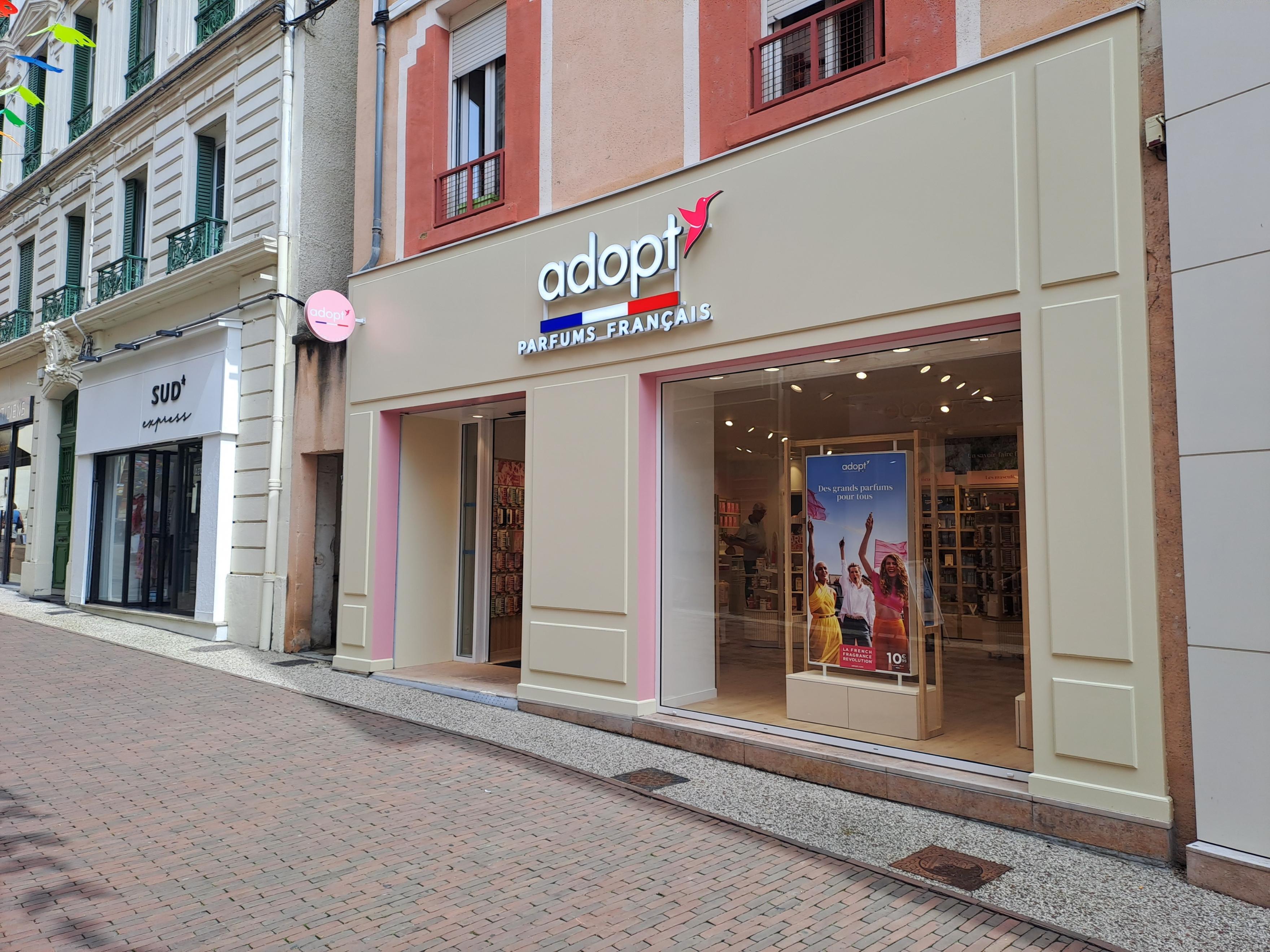 Foto 24 di Adopt Parfums