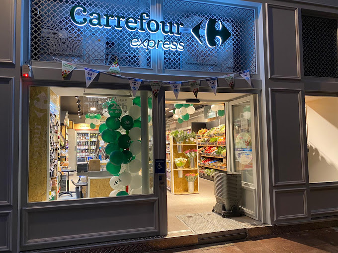 Foto 1 di Carrefour Express