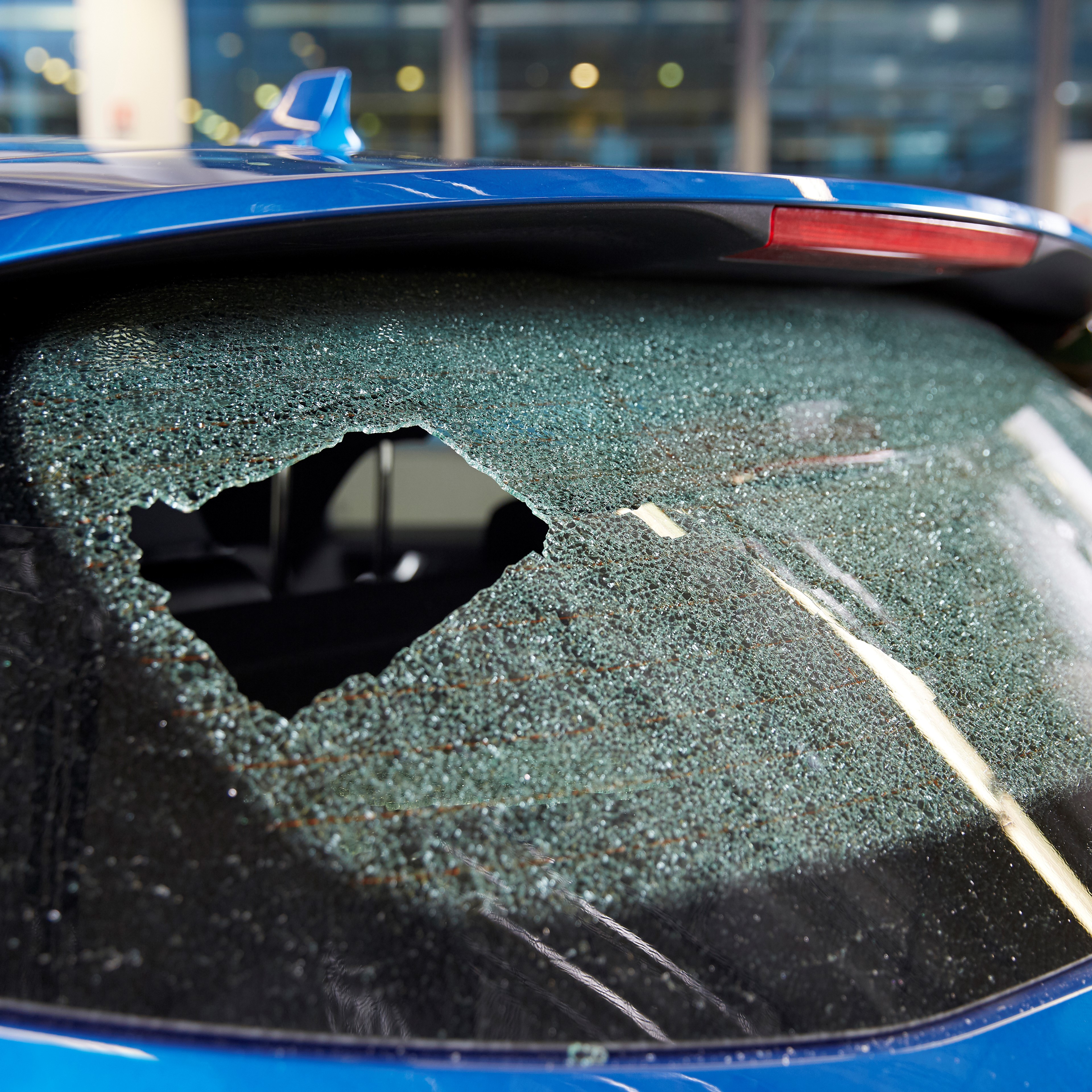 Foto 13 di CARGLASS Pare-Brise Chamant
