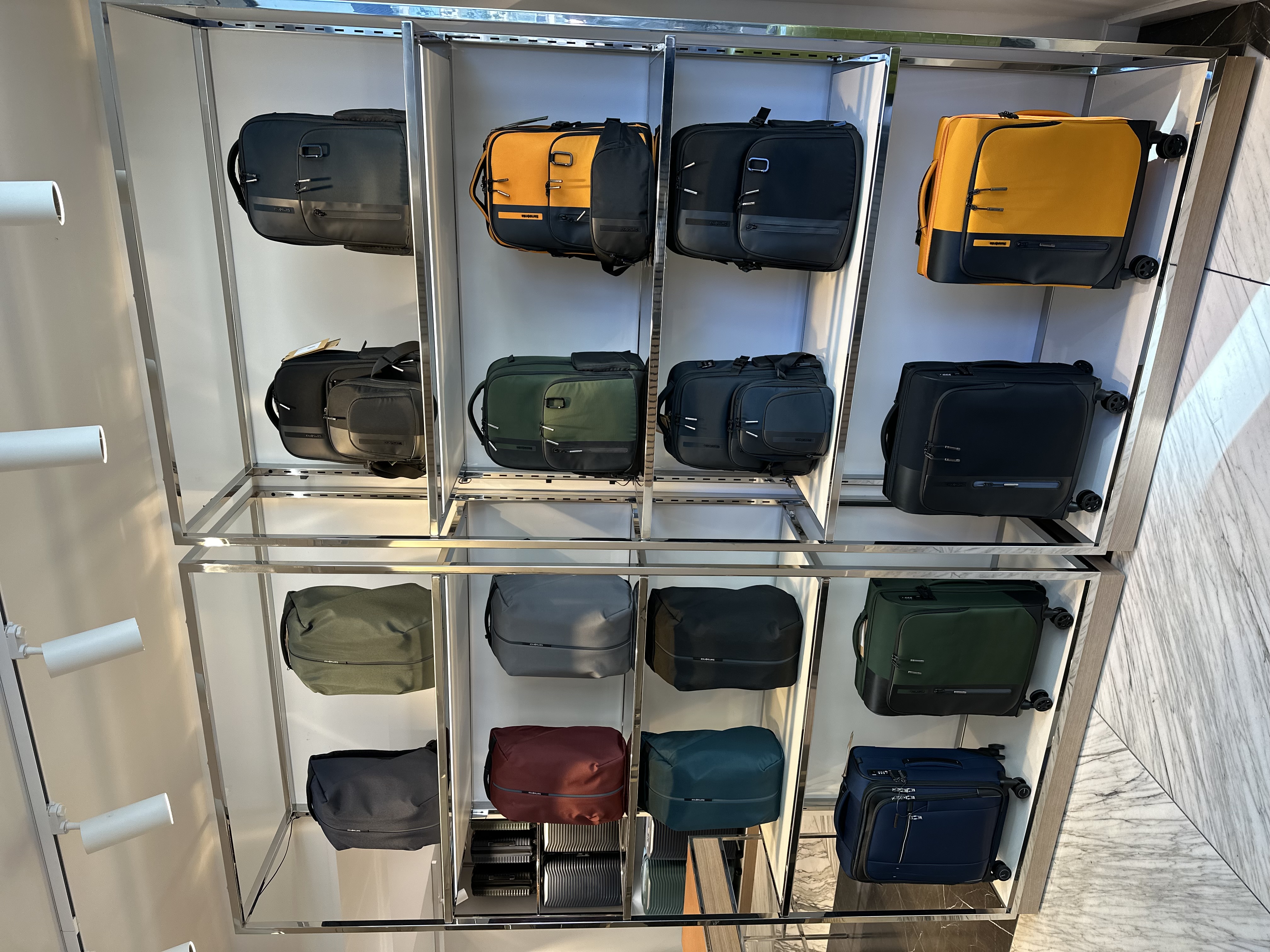 Photo 8 de Samsonite